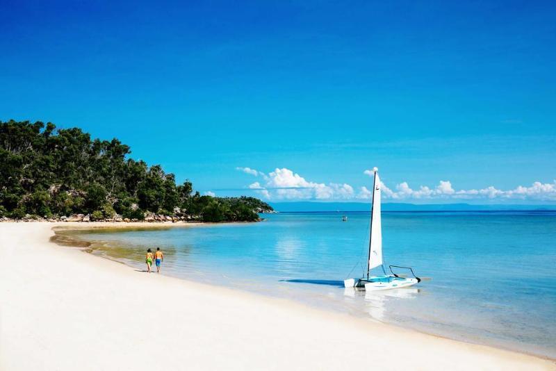 Orpheus Island Lodge Exterior photo